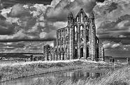 whitby abbey bw   2009 08 25 at 13 25 36